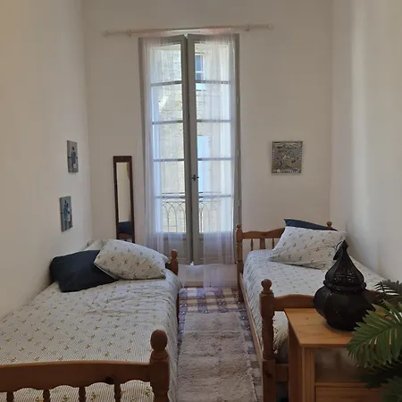 Lägenhet Grand Familial Avec Salle De Jeux Entre Moliere Et Mediterranee Pézenas