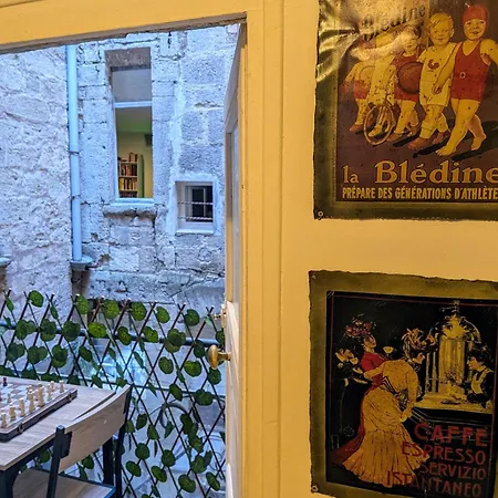 Lägenhet Grand Familial Avec Salle De Jeux Entre Moliere Et Mediterranee Pézenas